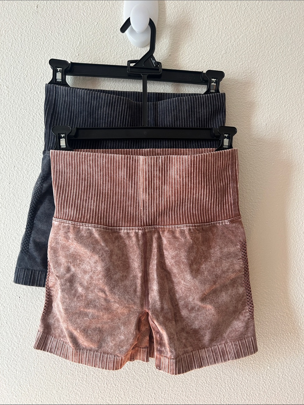 Zenana High-Waisted - Bundle of 2 Ribbed Bike Shorts black and brown